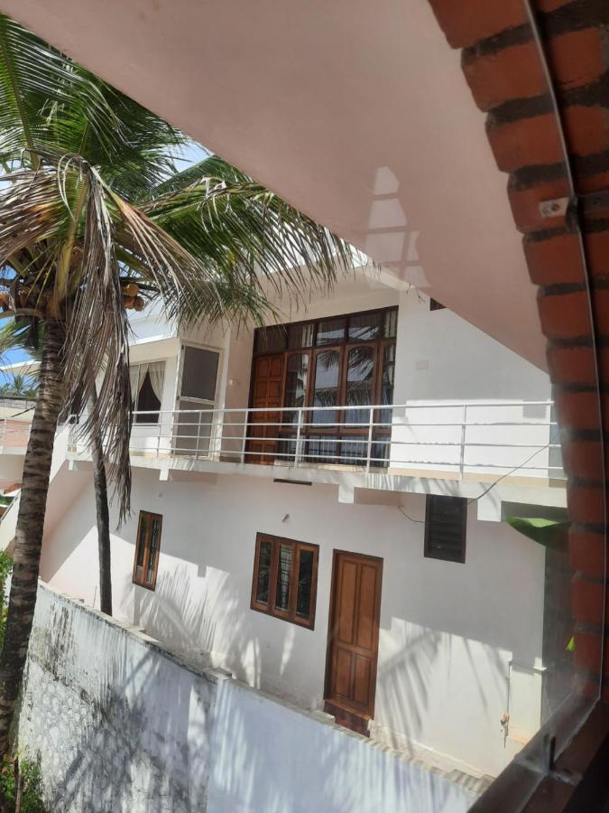 Vijaya Varma Beach Resort Kovalam Exterior foto